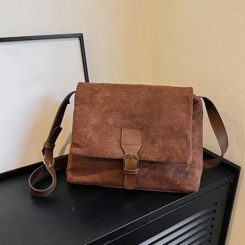 Vintage-Style Luxury Shoulder Bag
